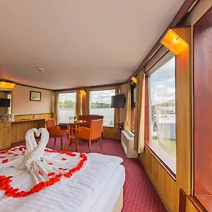 Botel Fortuna Boat